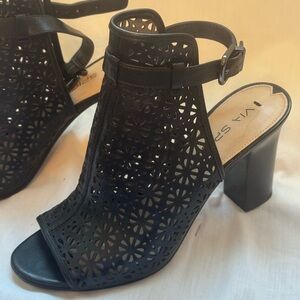 Via Spiga lace up hill US size 7.5 EUR size 37.5.Used only once.
